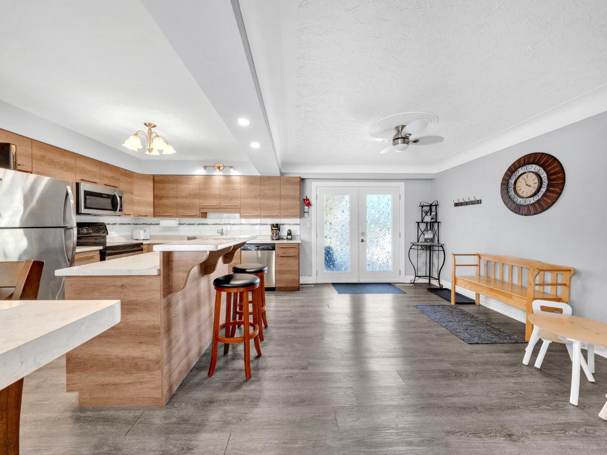 Park Bungalow #4 - Seacliff Beach Suites Leamington Extérieur photo