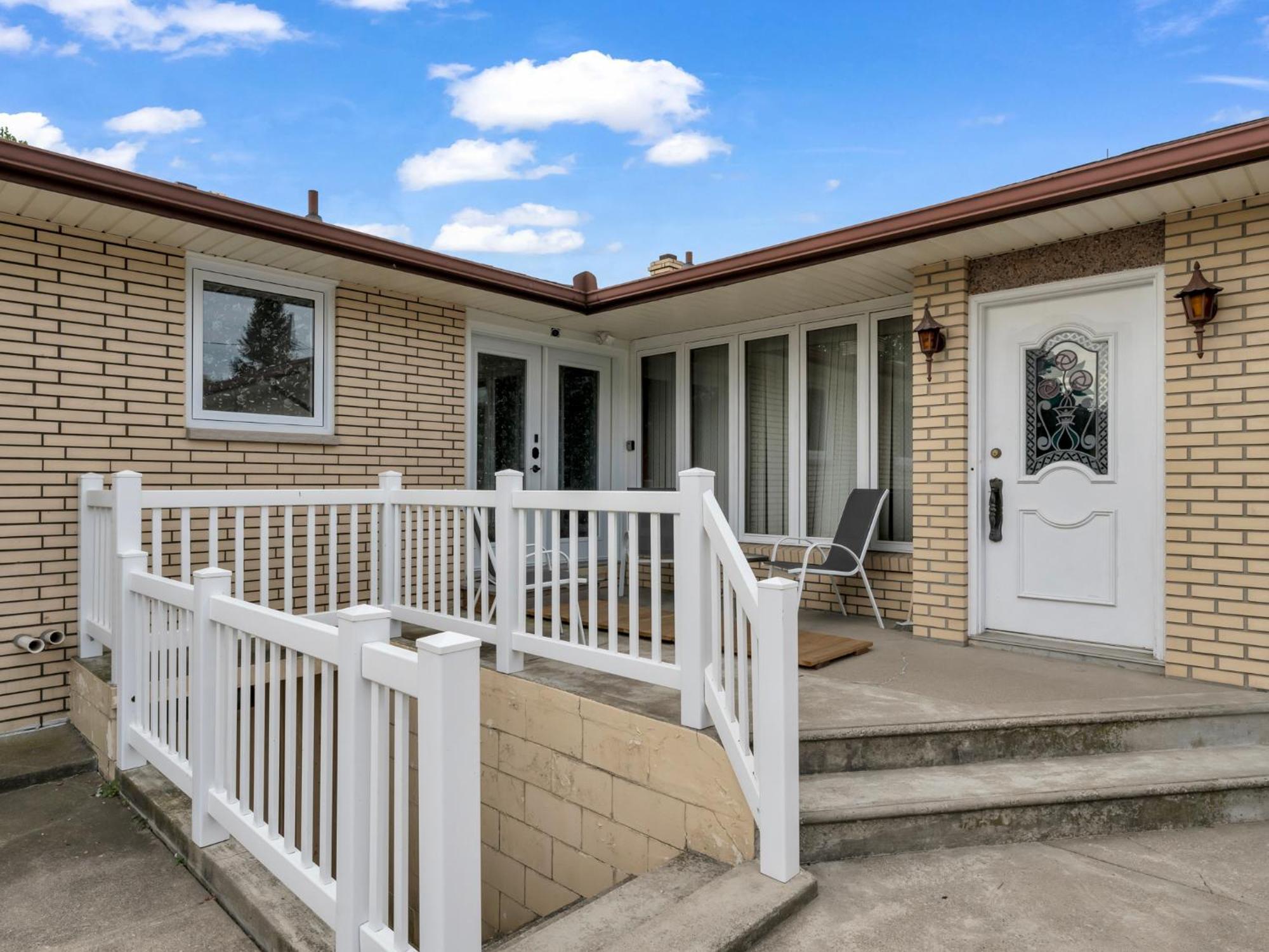 Park Bungalow #4 - Seacliff Beach Suites Leamington Extérieur photo